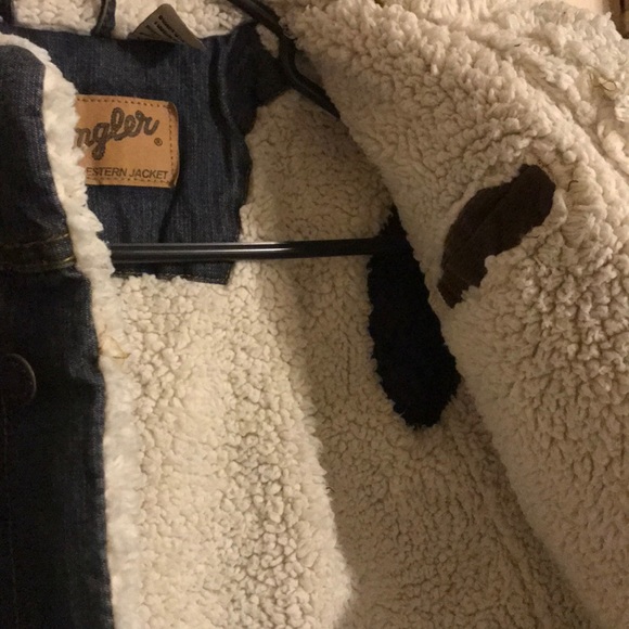 NEW! Wrangler Sherpa Lined Denim Jacket (Youth) - Picture 7 of 11